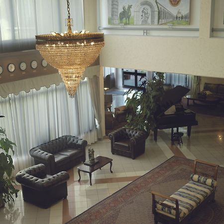 Hotel Granduca サン・ジュリアーノ・テルメ エクステリア 写真